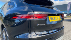 Jaguar F-Pace 2.0 D200 R-Dynamic SE 5dr Auto AWD Diesel Estate